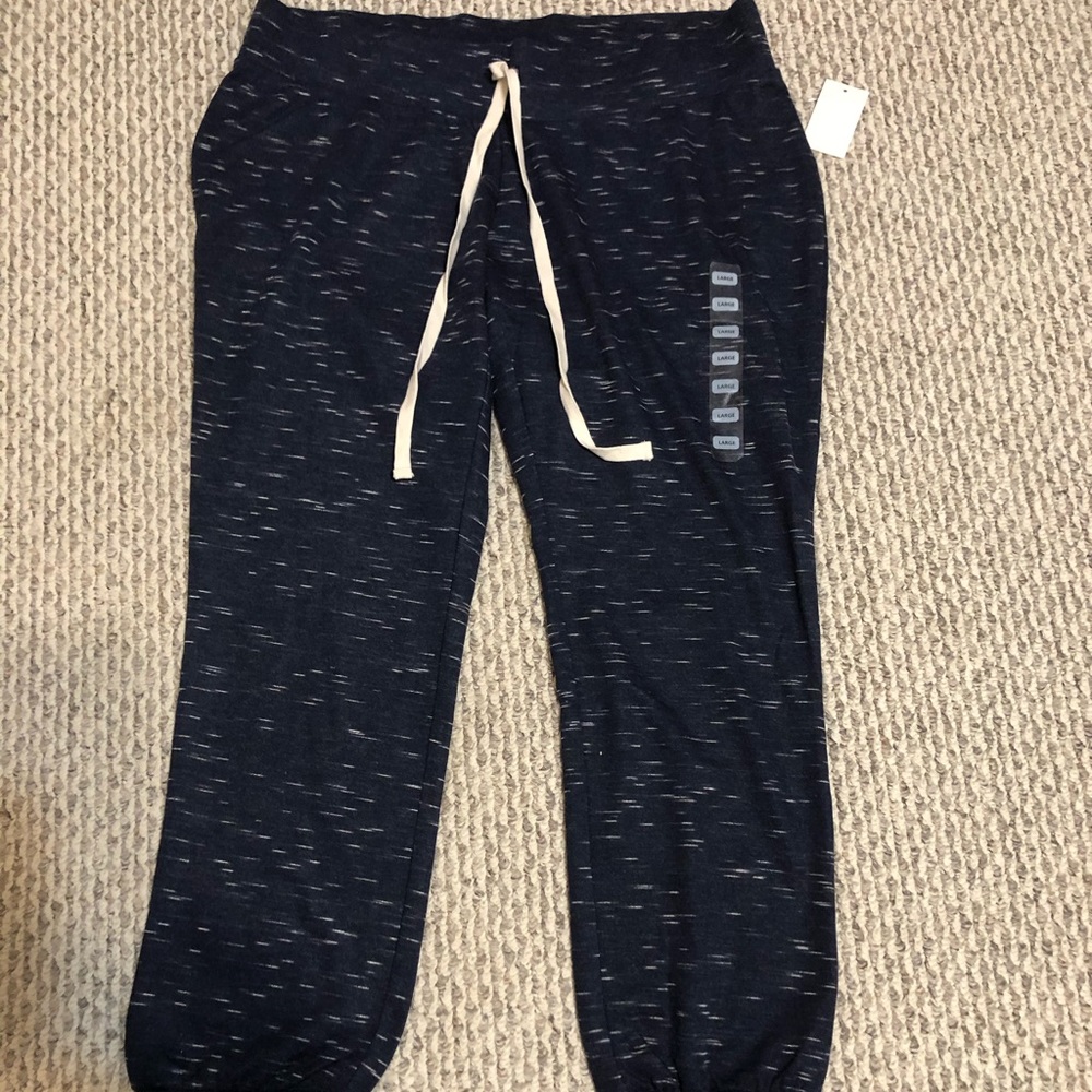 Maternity joggers NWT!